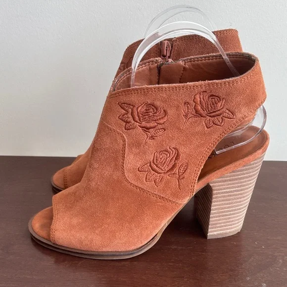 Lucky Brand Women's Embroidered leather Peep-Toe Booties Sz 8 - Picture 3 of 8